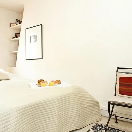Private Apartment - Eiffel Tower View - Champ De Mars Paris